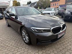 Grau Gebraucht 2021 BMW 520 Performance Kombi | 24.950 € (Fairer Preis)