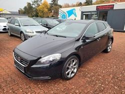 Schwarz Gebraucht 2016 Volvo V40 Ocean Race Limousine | 14.400 € (Teuer)