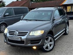 Grau Gebraucht 2009 VW Touareg R-line SUV | 10.999 € (Teuer)