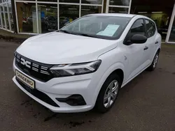 Schiefergrau Gebraucht 2024 Dacia Sandero Essentiel Kleinwagen | 15.900 € (Fairer Preis)