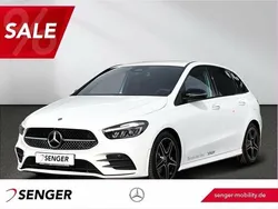 Weiß Gebraucht 2024 Mercedes B200 AMG line Van / Kleinbus | 35.880 € (Teuer)
