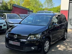 Schwarz Gebraucht 2014 VW Touran Life Van / Kleinbus | 5.800 € (Guter Preis)