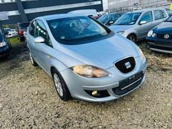 Grau Gebraucht 2004 Seat Altea Stylance Van / Kleinbus | 1.999 € (Guter Preis)