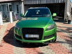 Grün Gebraucht 2007 Audi Q7 SUV | 6.300 € (Fairer Preis)