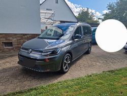 Grau Gebraucht 2025 VW Caddy Maxi Van / Kleinbus | 37.950 € (Fairer Preis)