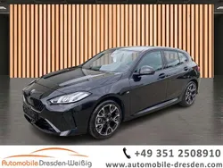 Black sapphire Gebraucht 2024 BMW 120 M Sport Kleinwagen | 31.890 € (Superpreis)