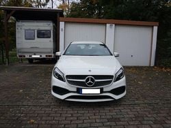 Weiß Gebraucht 2018 Mercedes A180 AMG line Limousine | 16.000 € (Superpreis)