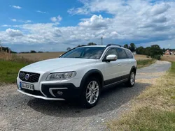 Weiß Gebraucht 2014 Volvo XC70 Summum SUV | 33.990 €