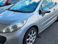 Silber Gebraucht 2009 Peugeot 207 CC Cabrio | 1.900 € (Superpreis)