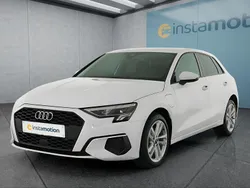 Weiß Gebraucht 2022 Audi A3 e-tron Kleinwagen | 23.499 € (Guter Preis)