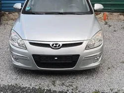 Silber Gebraucht 2008 Hyundai i30 Classic Kombi | 1.750 € (Fairer Preis)