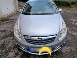 Silber Gebraucht 2007 Opel Corsa Kleinwagen | 2.800 € (Etwas zu teuer)