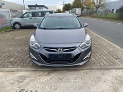 Grau Gebraucht 2012 Hyundai i40 Premium Kombi | 7.000 € (Fairer Preis)