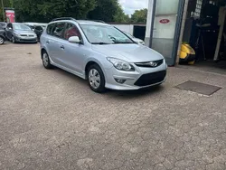 Silber Gebraucht 2010 Hyundai i30 Edition+ Kombi | 2.980 € (Fairer Preis)