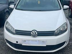 Weiß Gebraucht 2009 VW Golf VI Comfortline Limousine | 2.500 € (Guter Preis)