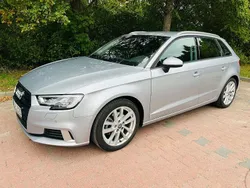 Silber Gebraucht 2019 Audi A3 Sportback Sport Limousine | 18.490 € (Guter Preis)