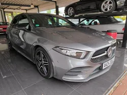 Grau Gebraucht 2019 Mercedes A200 AMG line Limousine | 24.795 € (Fairer Preis)