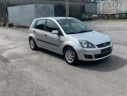 Grau Gebraucht 2006 Ford Fiesta Kleinwagen | 1.650 € (Fairer Preis)