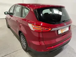 Rot Gebraucht 2019 Ford S-MAX Titanium Van / Kleinbus | 11.950 € (Guter Preis)