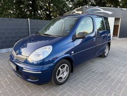 Blau Gebraucht 2003 Toyota Yaris Kombi | 2.499 € (Fairer Preis)