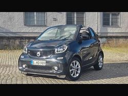 Schwarz Gebraucht 2016 Smart ForTwo Cabrio Cabrio | 11.599 € (Teuer)