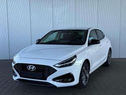 Serenity white metallic Neu 2025 Hyundai i30 GO! Limousine | 25.250 € (Guter Preis)