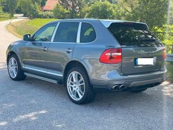 Grau Gebraucht 2007 Porsche Cayenne Turbo SUV | 16.900 € (Guter Preis)