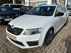 Weiß Gebraucht 2015 Skoda Octavia RS Kombi | 17.490 € (Teuer)