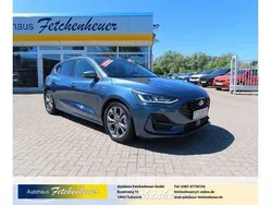 Chromablau Gebraucht 2024 Ford Focus ST-Line X Limousine | 21.950 € (Guter Preis)