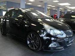 Schwarz Gebraucht 2015 Opel Corsa Edition Coupé | 9.980 € (Etwas zu teuer)