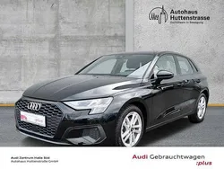 Außenfarbe: Gebraucht 2021 Audi A3 Sportback Ambiente Limousine | 22.830 € (Fairer Preis)