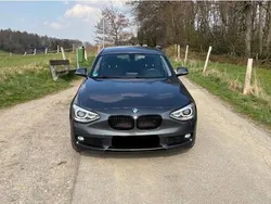 Grau Gebraucht 2015 BMW 118 Sport Line Kleinwagen | 9.800 €