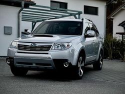 Silber Gebraucht 2008 Subaru Forester SUV | 10.000 €