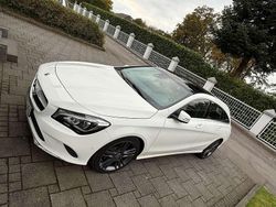 Weiß Gebraucht 2018 Mercedes CLA180 Shooting Brake Kombi | 18.000 € (Fairer Preis)