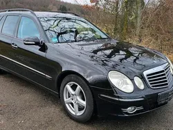 Schwarz Gebraucht 2006 Mercedes E320 Kombi | 3.500 € (Fairer Preis)