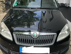 Schwarz Gebraucht 2012 Skoda Fabia Ambiente Kombi | 2.000 € (Guter Preis)