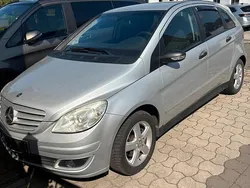 Silber Gebraucht 2006 Mercedes B200 Van / Kleinbus | 5.500 € (Fairer Preis)