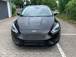Schwarz Gebraucht 2015 Ford Focus Titanium Limousine | 7.999 € (Guter Preis)