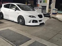 Weiß Gebraucht 2009 Seat Leon Sport Limousine | 6.700 € (Teuer)