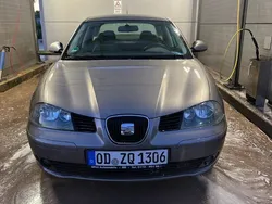 Grau Gebraucht 2002 Seat Cordoba Limousine | 1.300 €