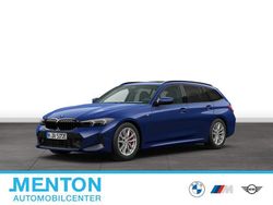 Blau Gebraucht 2024 BMW 330e M Sport Kombi | 49.694 € (Teuer)