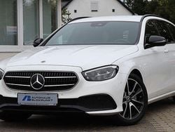 Weiß Gebraucht 2022 Mercedes E220 Night Limousine | 32.980 € (Guter Preis)