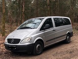 Grau Gebraucht 2004 Mercedes Vito Van / Kleinbus | 7.000 € (Teuer)