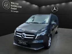 Graphitgrau metallic Gebraucht 2023 Mercedes V220 Edition Van / Kleinbus | 51.690 € (Fairer Preis)