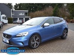 Blau Gebraucht 2016 Volvo V40 Momentum Kombi | 14.980 € (Fairer Preis)