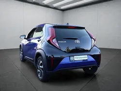 Blau Gebraucht 2023 Toyota Aygo Kleinwagen | 15.399 € (Fairer Preis)