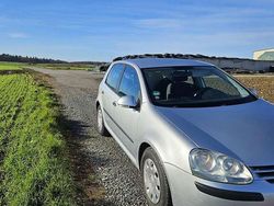 Grau Gebraucht 2005 VW Golf IV Trendline Limousine | 2.800 € (Fairer Preis)