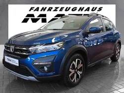 Blau Gebraucht 2022 Dacia Sandero Kleinwagen | 14.495 € (Fairer Preis)