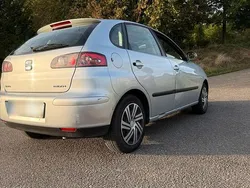 Silber Gebraucht 2005 Seat Ibiza Kleinwagen | 900 € (Guter Preis)