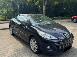 Schwarz Gebraucht 2013 Peugeot 207 CC Allure Cabrio | 2.990 € (Guter Preis)